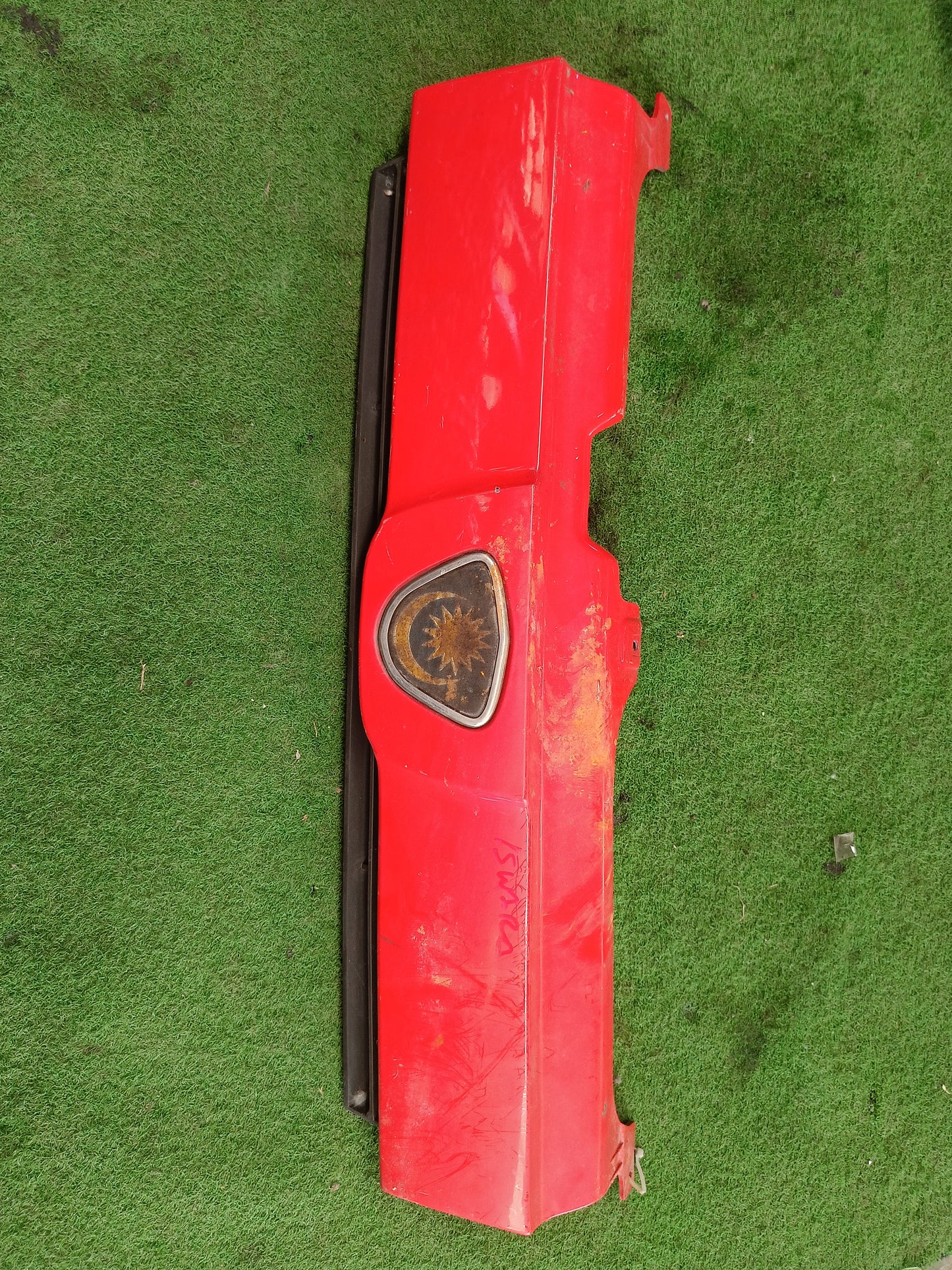 PROTON SAGA ISWARA FRONT GRILLE (RED) (T00030)