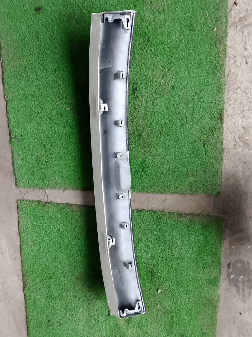 HONDA CRV TAIL GATE MOLDING (TGM0008)