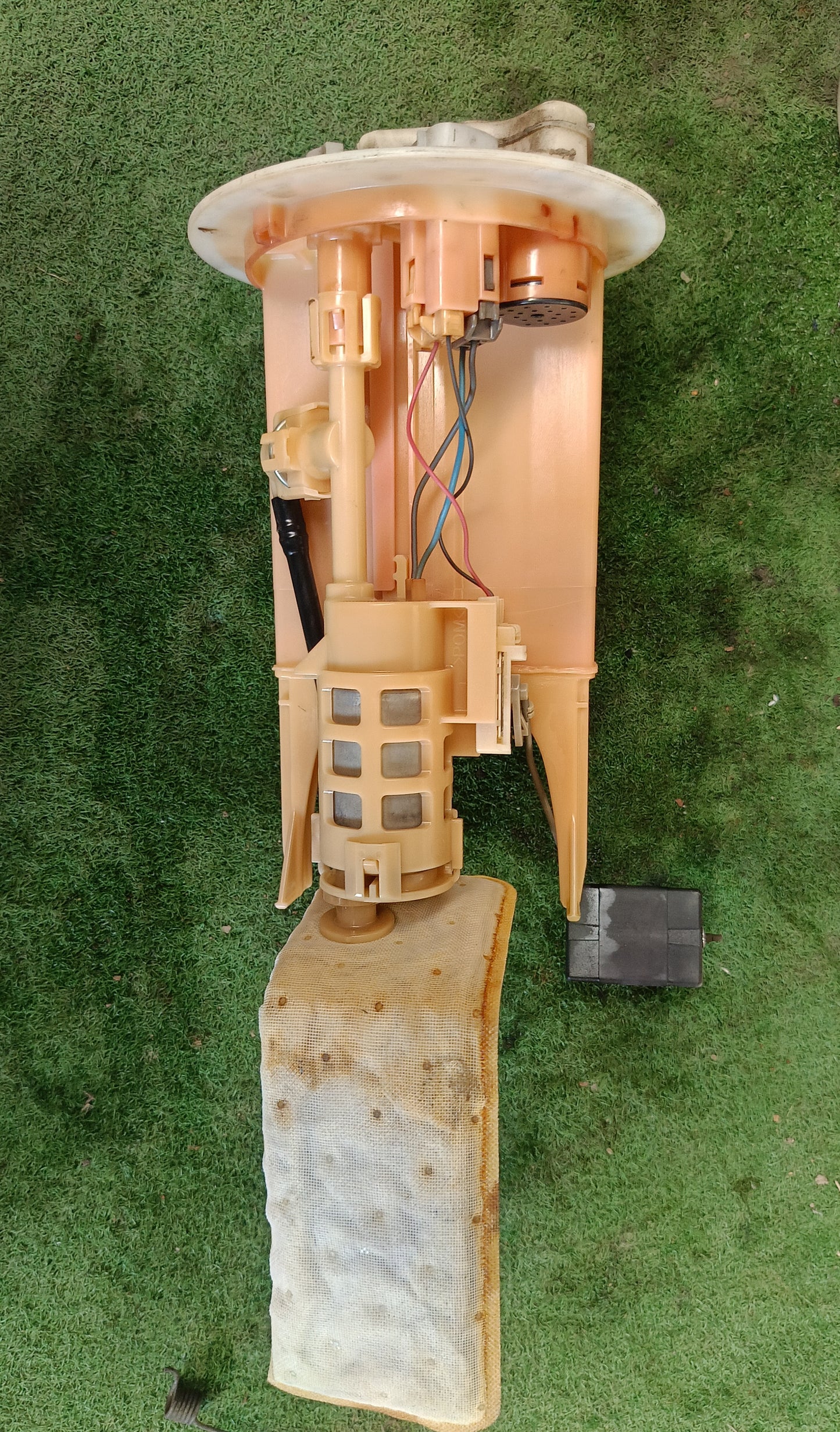 TOYOTA VIOS NCP150 FUEL PUMP (77020-0D190)