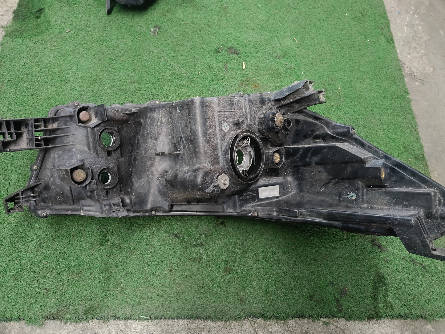 TOYOTA HILUX REVO HEAD LAMP LH (HL0009)