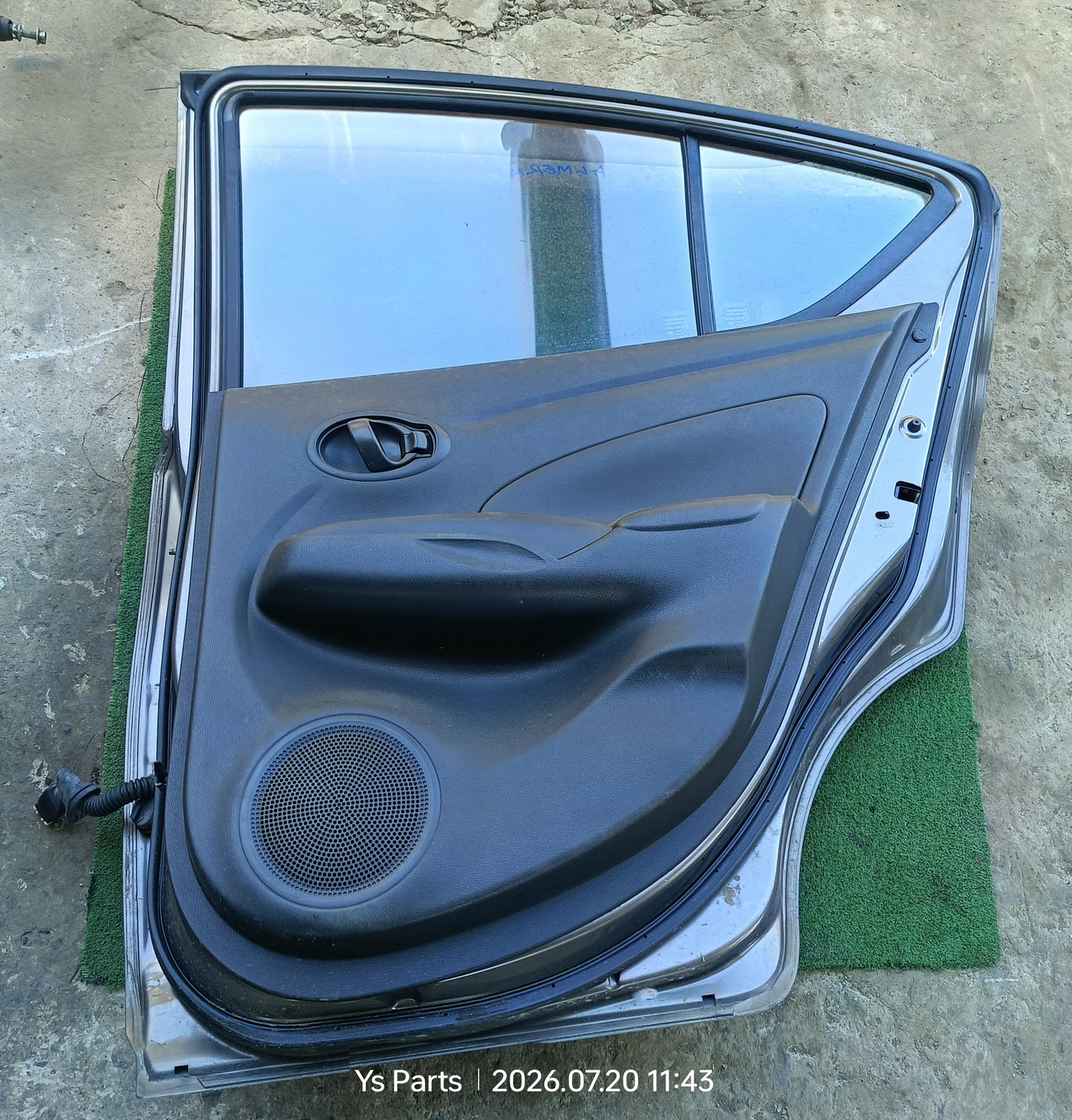 NISSAN ALMERA DOOR PANEL RRH COMPLETE BROWN (DP00336)
