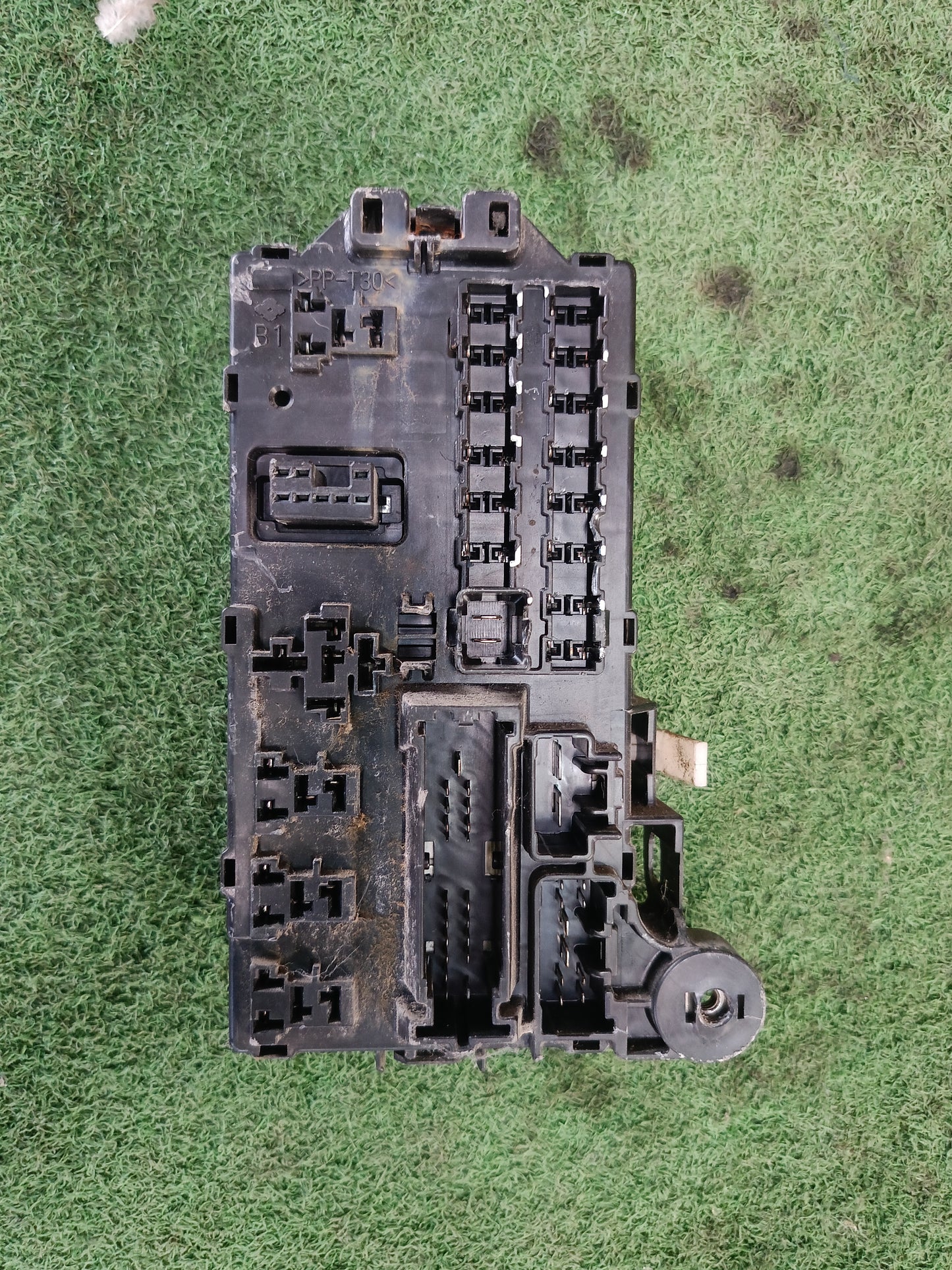 PERODUA VIVA FUSE BOX (FSB0019)