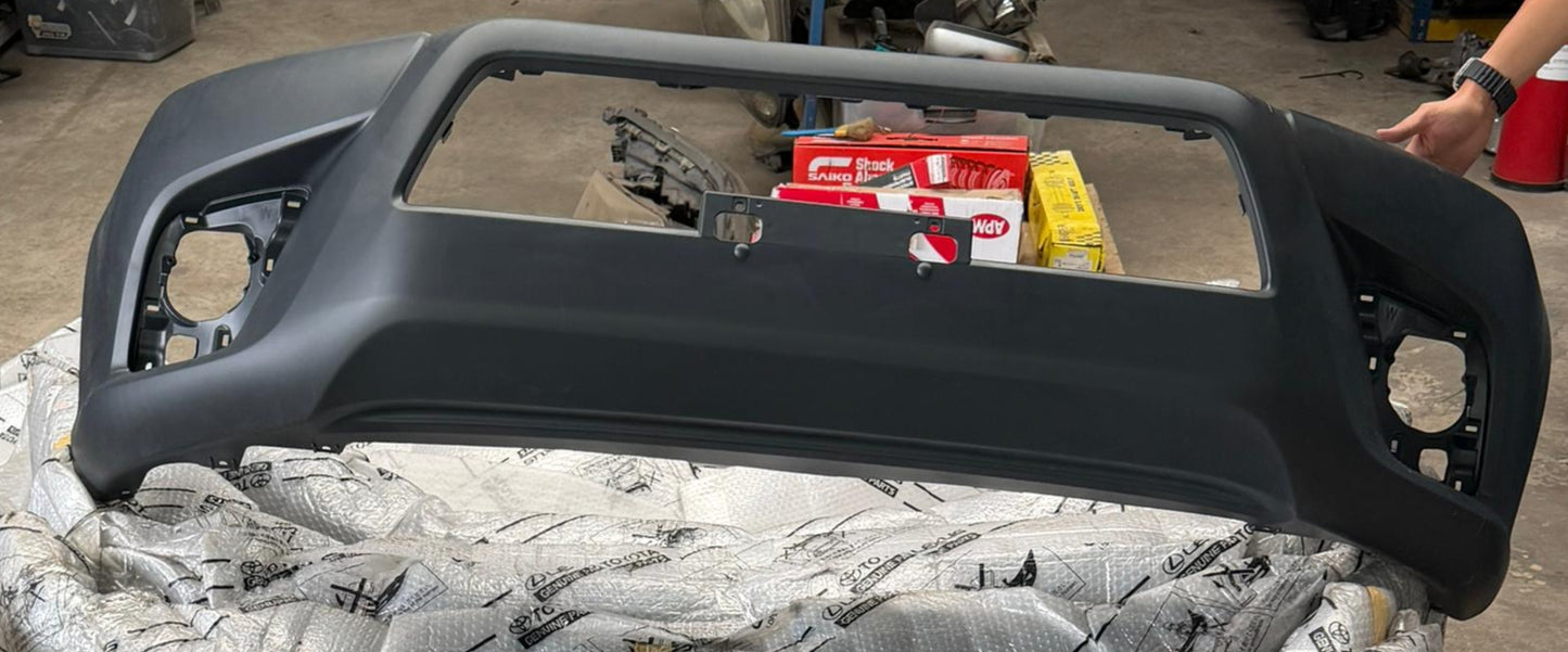 TOYOTA HILUX REVO 2018 4 DOOR FRONT BUMPER COVER (ORIGINAL) (52119-0KD60)