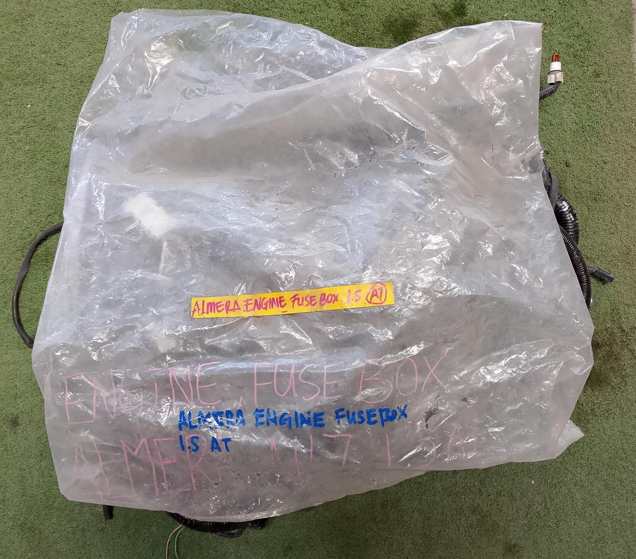 NISSAN ALMERA 1.5 AT ENGINE FUSEBOX WIRING (WRG0104)