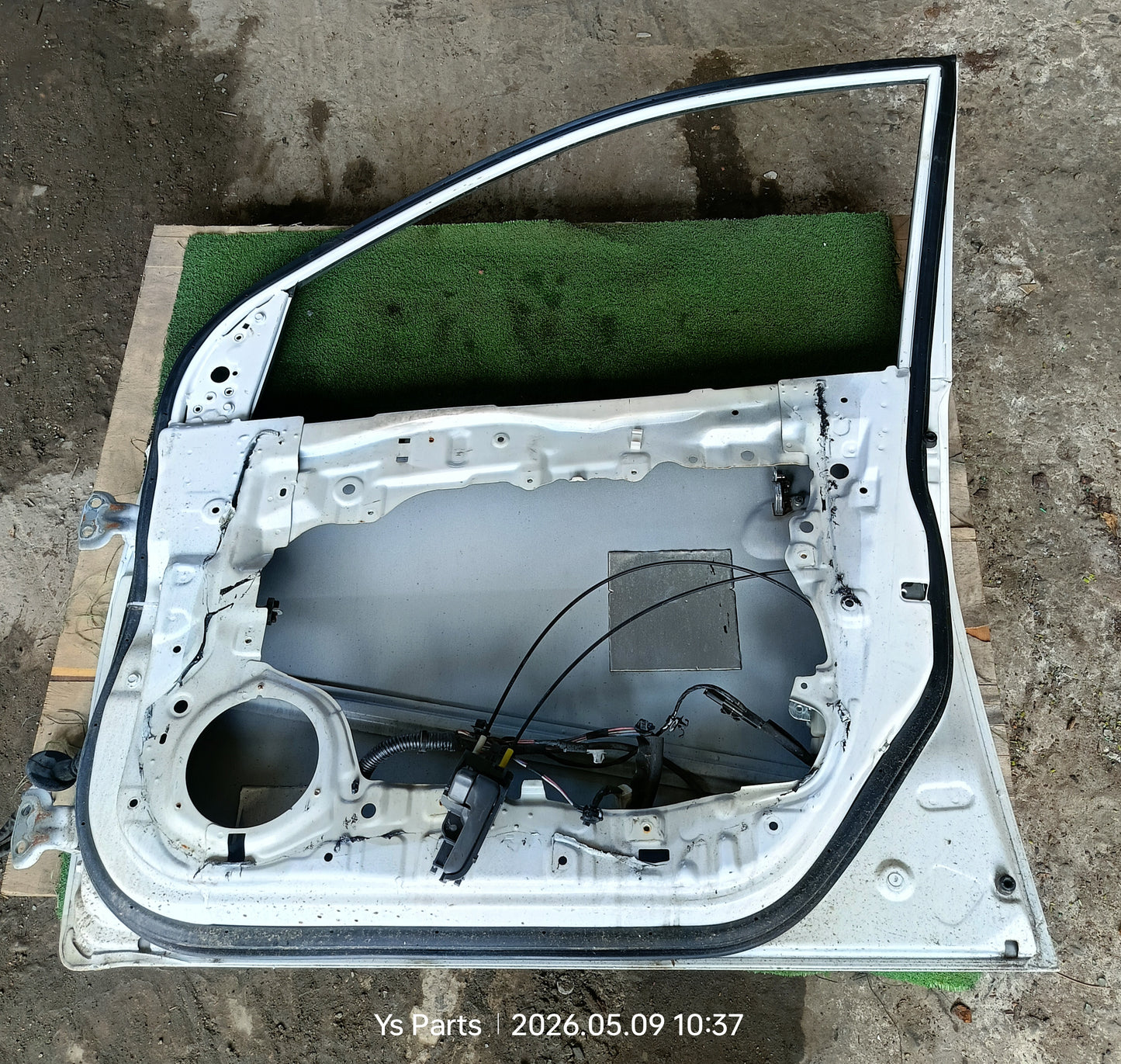 PERODUA VIVA DOOR PANEL FRH KOSONG WHITE (DP00314)