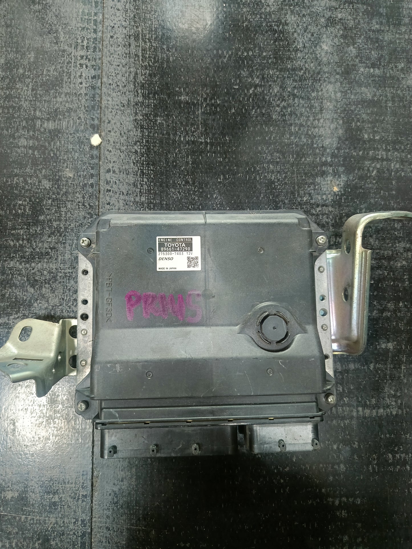 TOYOTA PRIUS ENGINE CONTROL ECU (89661-47290)