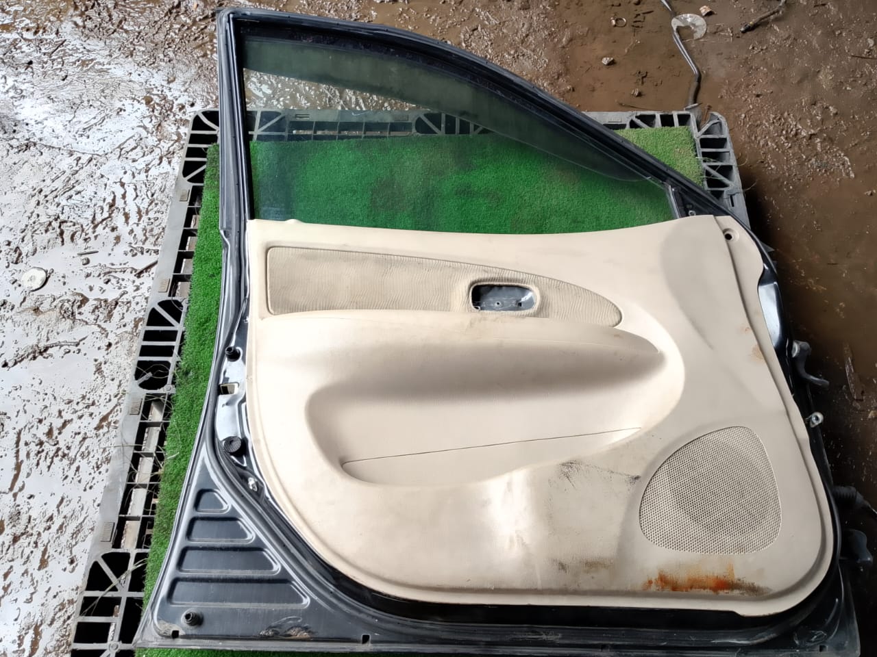 TOYOTA AVANZA DOOR PANEL FLH COMPLETE (DP00278)