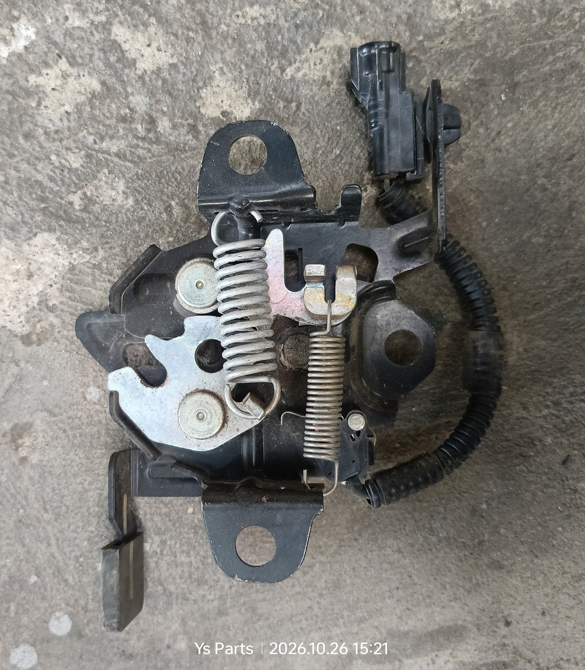 PERODUA ATIVA BONNET LOCK (BL00051)