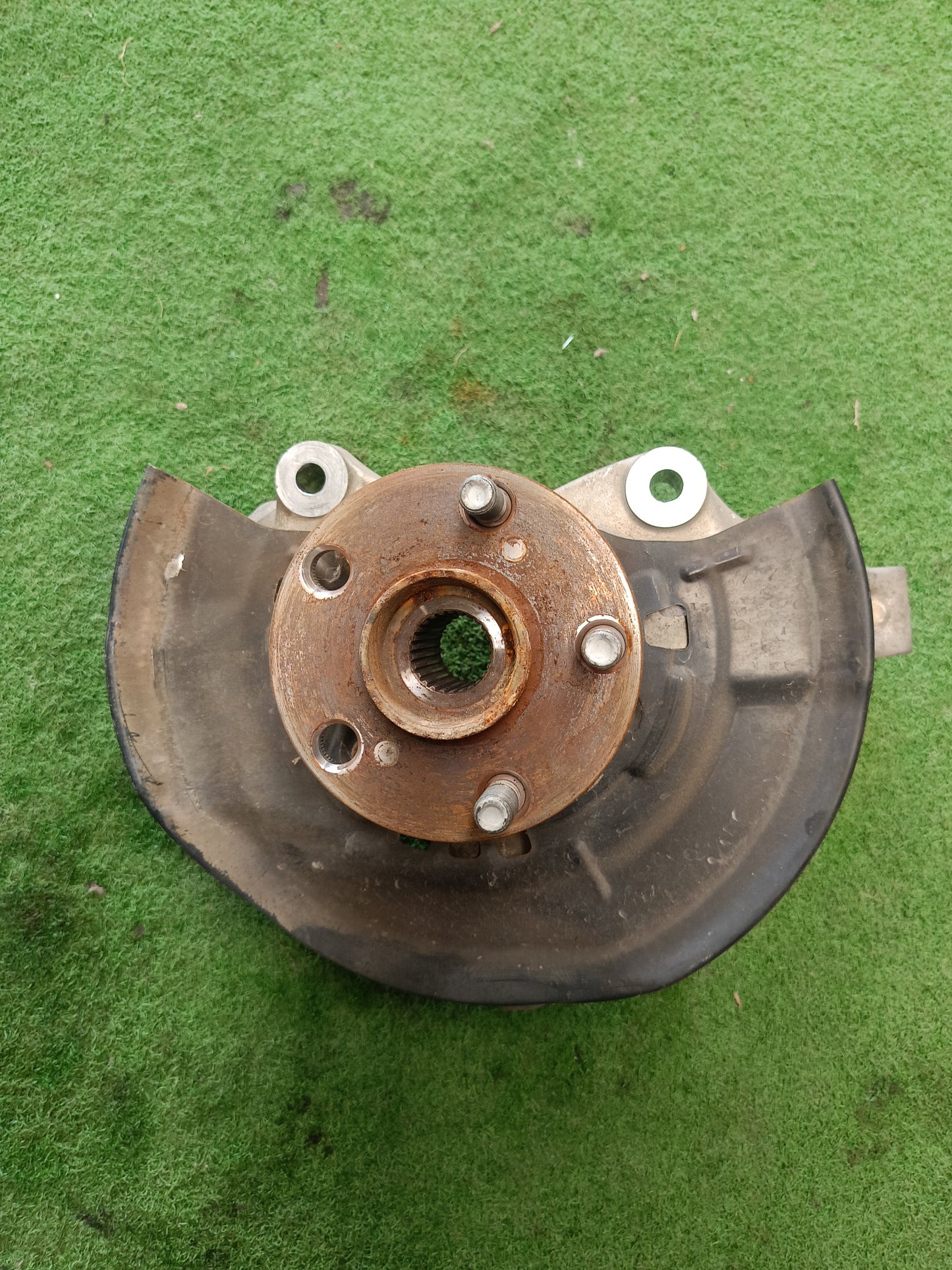 TOYOTA PRIUS KNUCKLE ARM LH (KA085)