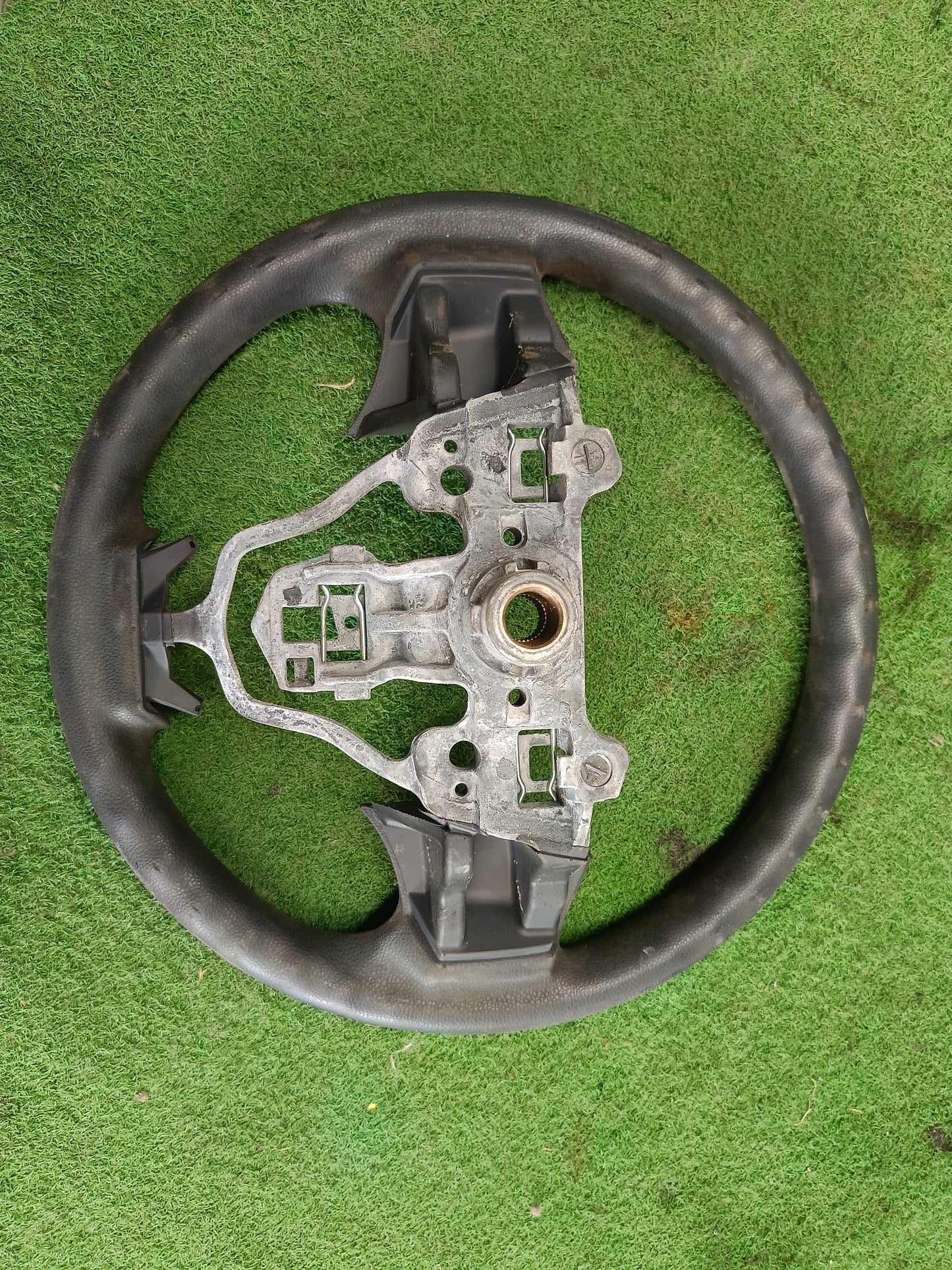 PERODUA AXIA STEERING WHEEL (SW00106)