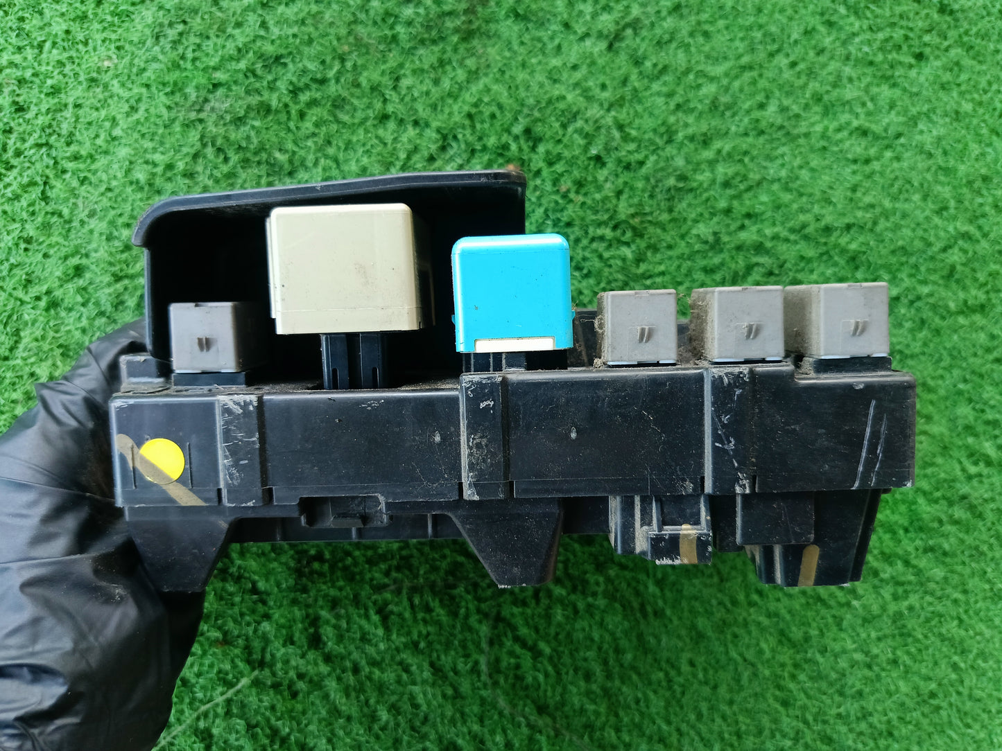 PERODUA VIVA 1.0 FUSE BOX (FSB0022)