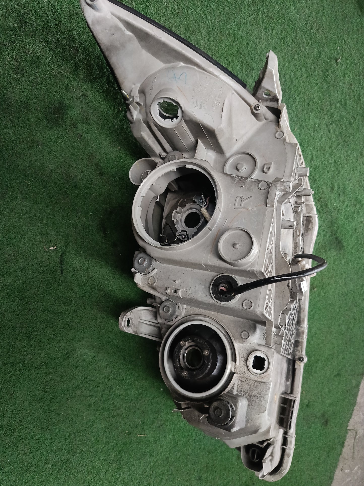 TOYOTA CAMRY ACV30 HEAD LAMP RH (HL0103)