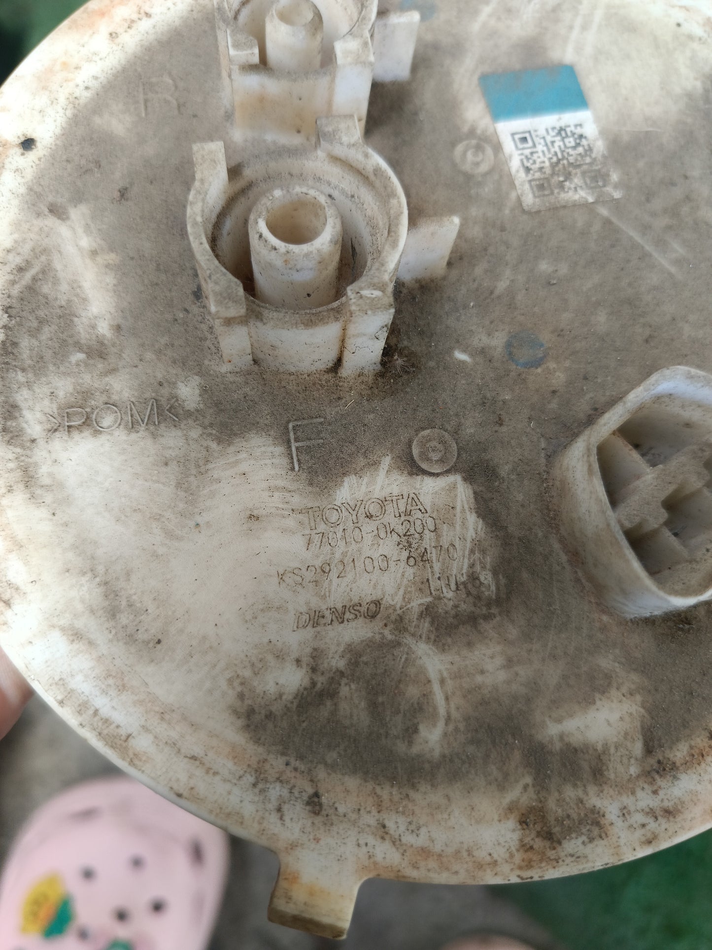 TOYOTA HILUX REVO PICKUP N1 FUEL PUMP (77010-0K200)