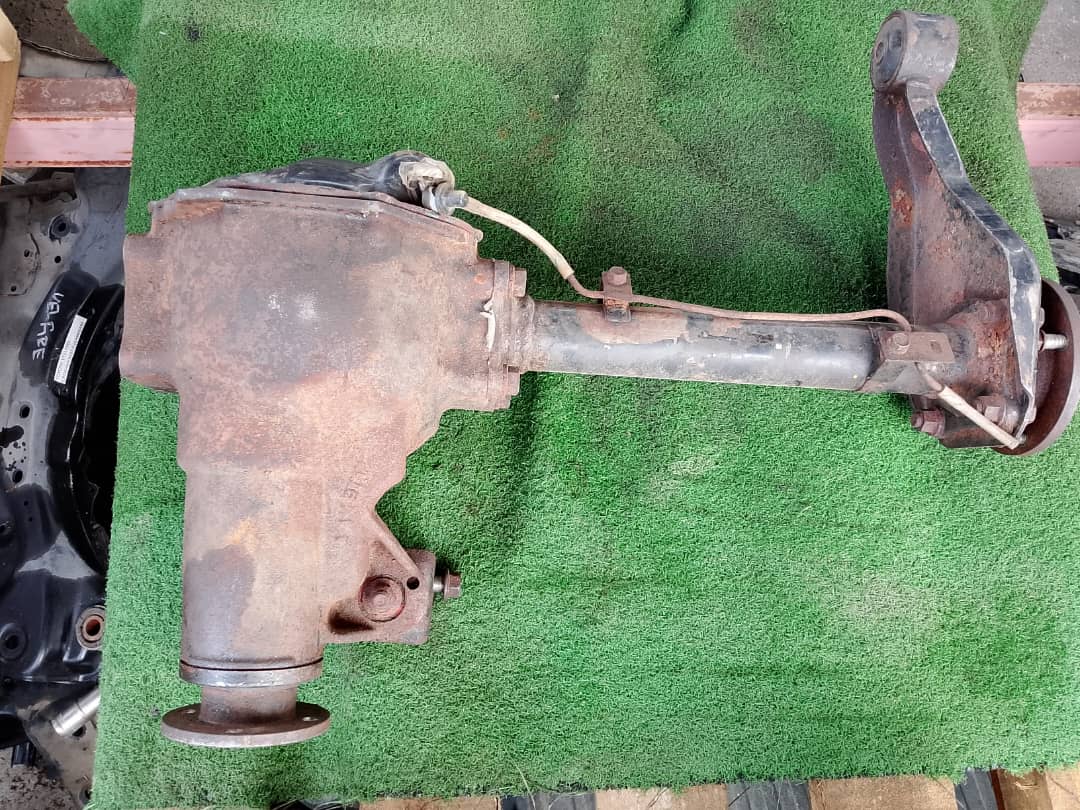 MITSUBISHI TRITON FRONT AXLE (FA00003)