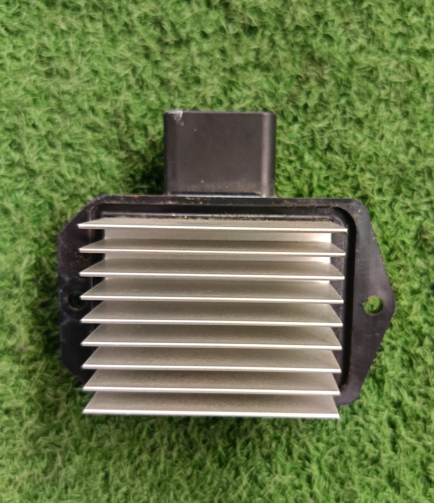 TOYOTA ESTIMA ACR50 AIRCOND BLOWER RESISTOR ECU (499300-2210)