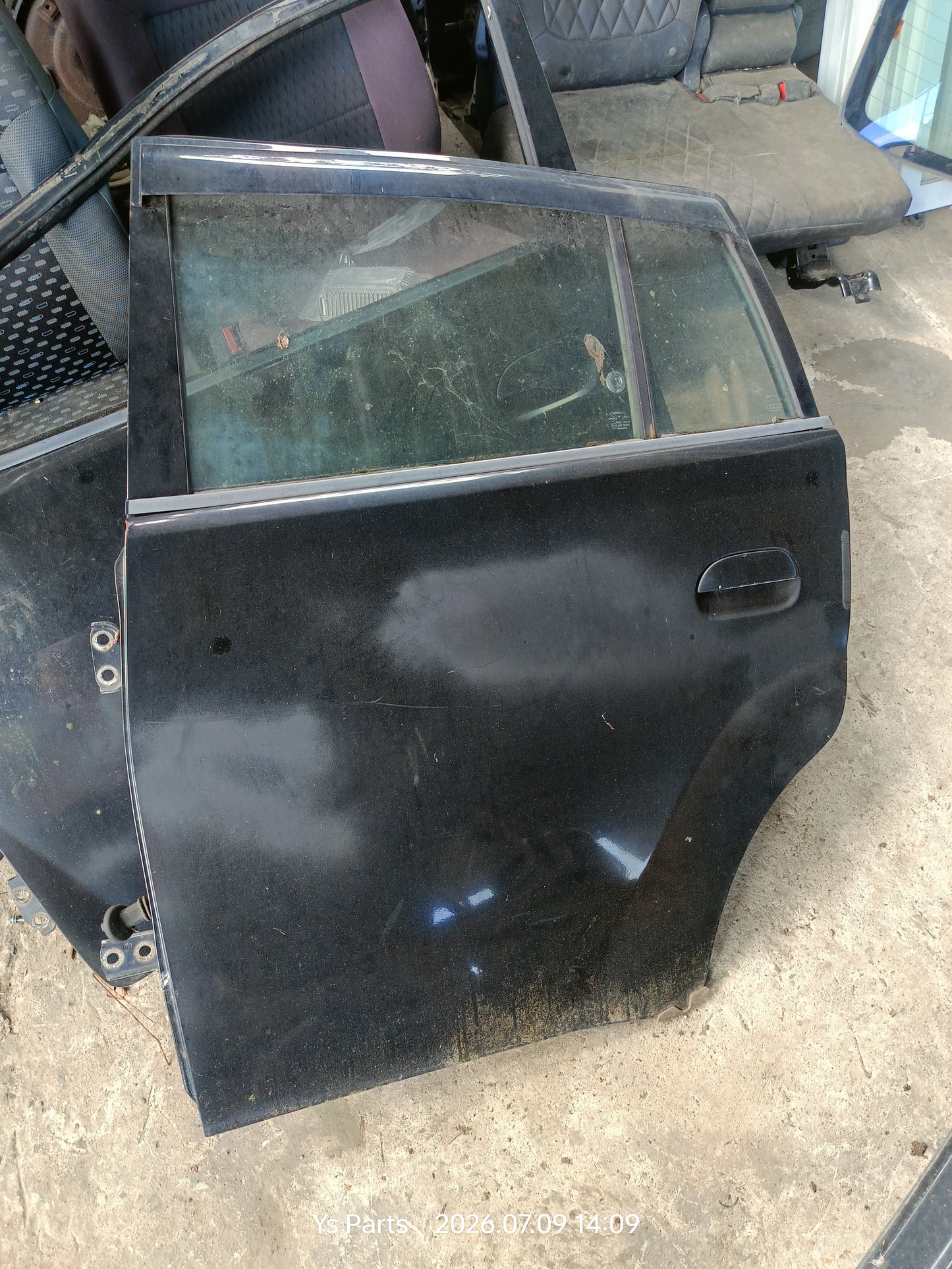 PERODUA VIVA DOOR PANEL RLH COMPLETE BLACK (DP00204)
