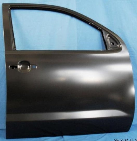 TOYOTA HILUX VIGO KUN25 2005 4DOOR FRONT DOOR RH (TYN07B-261NA-RNNA)