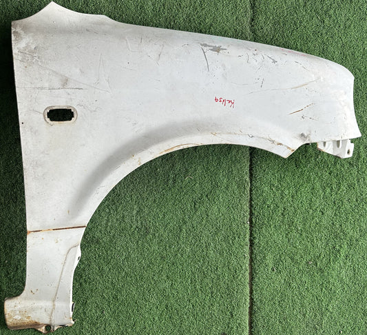 PERODUA KELISA FRONT FENDER WITH HOLE WHITE RH (FFWH008)