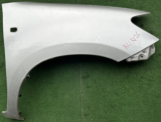 TOYOTA VIGO KUN25 FRONT FENDER WITH HOLE SILVER RH (FFWH017)