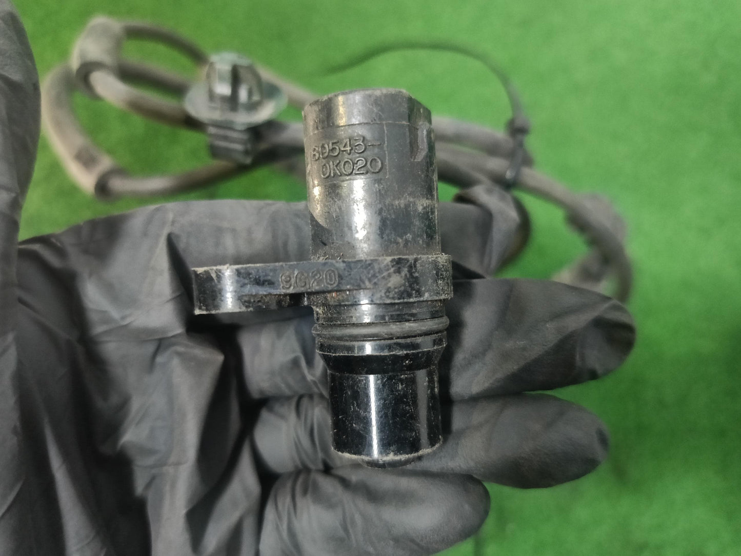 TOYOTA HILUX KUN25 ABS SENSOR RH (89543-0K020)