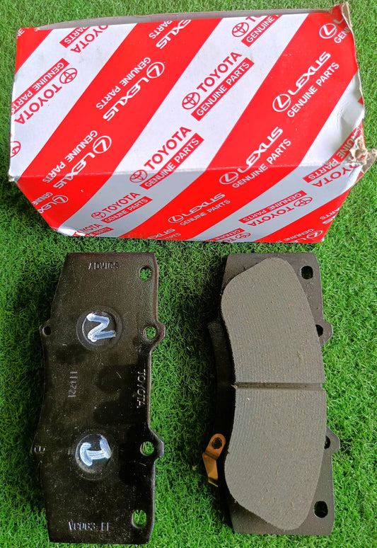 TOYOTA HILUX VIGO 2011 KUN25/26 FRONT DISC BRAKE PAD (OEM) (04465-YZZR5)