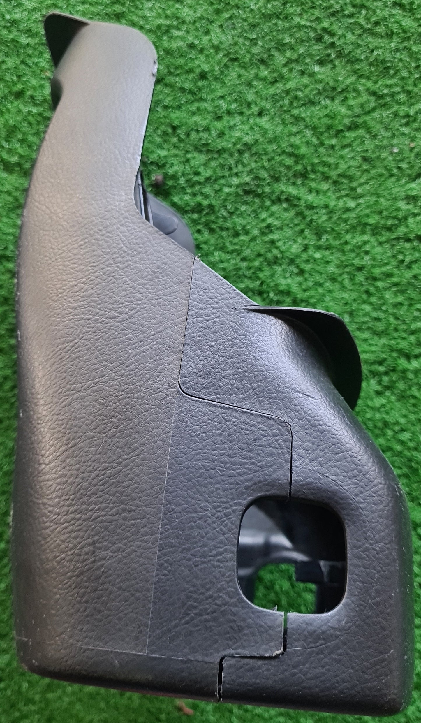 TOYOTA WISH STEERING COVER (45287-12480)
