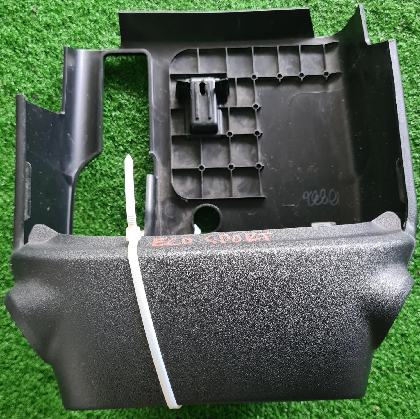 FORD ECO SPORT STEERING COVER (CN15-3533-DBW)