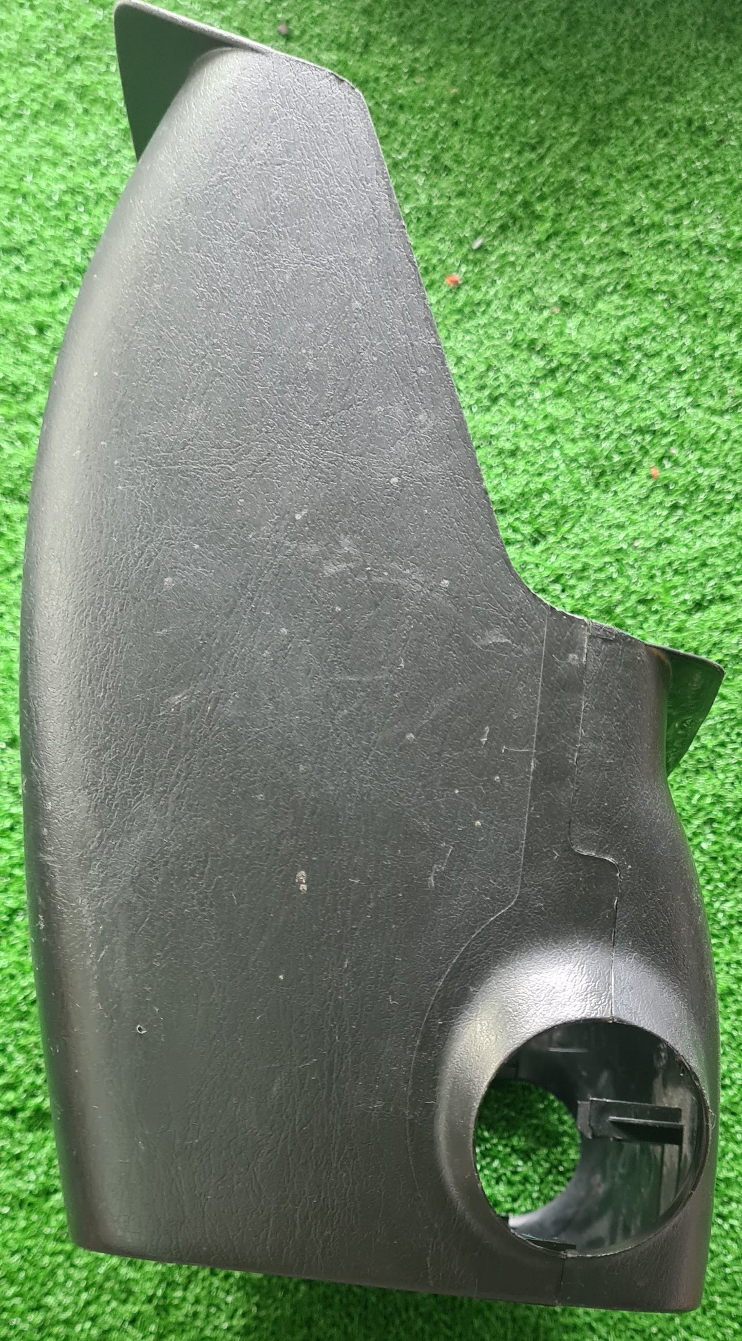 TOYOTA HILUX REVO STEERING COVER (45287-0K010)
