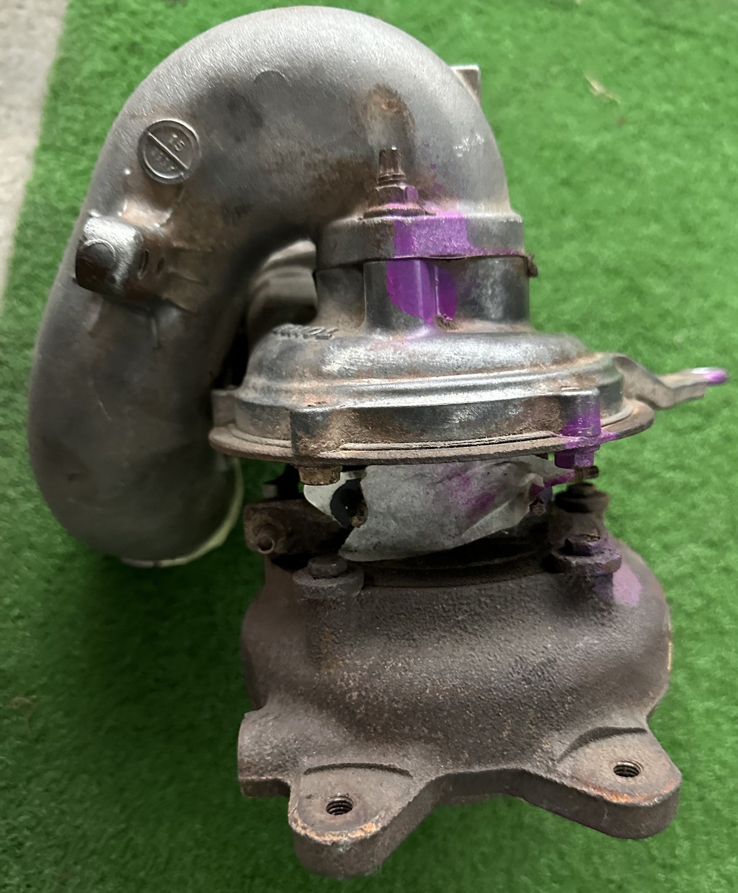 TOYOTA HILUX REVO 2GD 2.4 TURBO (17201-11070)