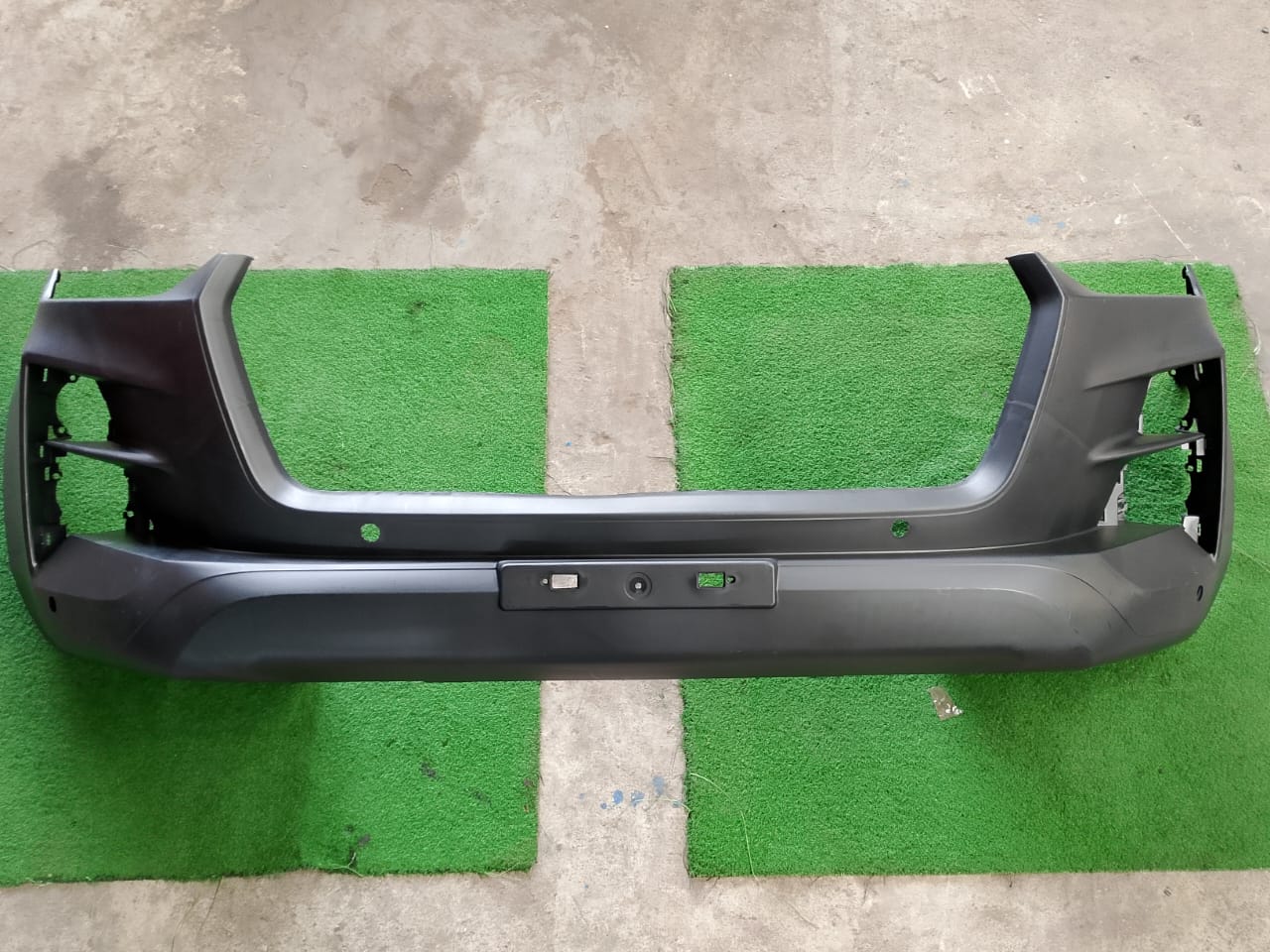 ISUZU DMAX 1.9 STANDARD 2021 4DOOR FRONT BUMPER AFTERMARKET ISK05L-1011A-NONA