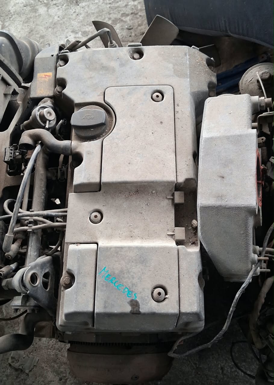 MERCEDES ENGINE (ENG028)