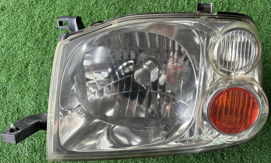 NISSAN FRONTIER HEAD LAMP LH (2607522TV2A)