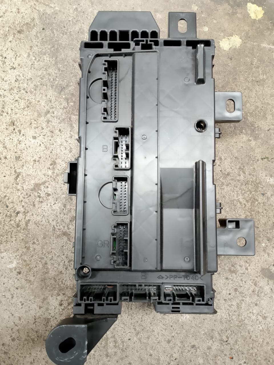 PERODUA ARUZ FUSE BOX WITH FUSE 116RAI-000372 82600-BZ130 S-A