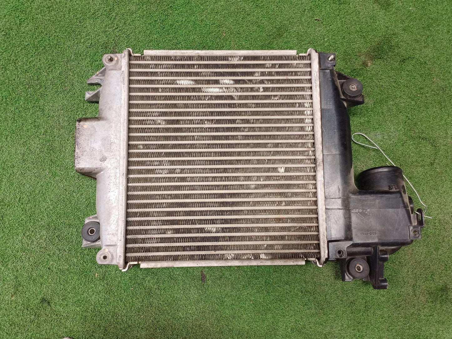 TOYOTA HILUX VIGO INTERCOOLER (U) [IRC001]