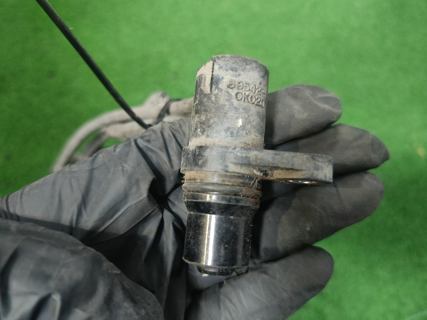 TOYOTA HILUX VIGO ABS SENSOR RH (89542-0K020-3)