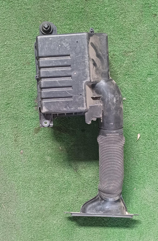 VOLKSWAGEN POLO MK5 AIRBOX (U) [ABX0037]