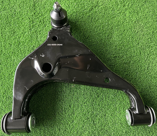 TOYOTA HILUX VIGO KUN 25 LOWER ARM LOW-RH 48068-OK040 (NEW)