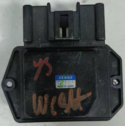 TOYOTA WISH AIRCOND BLOWER MOTOR ECU (499300-2121)