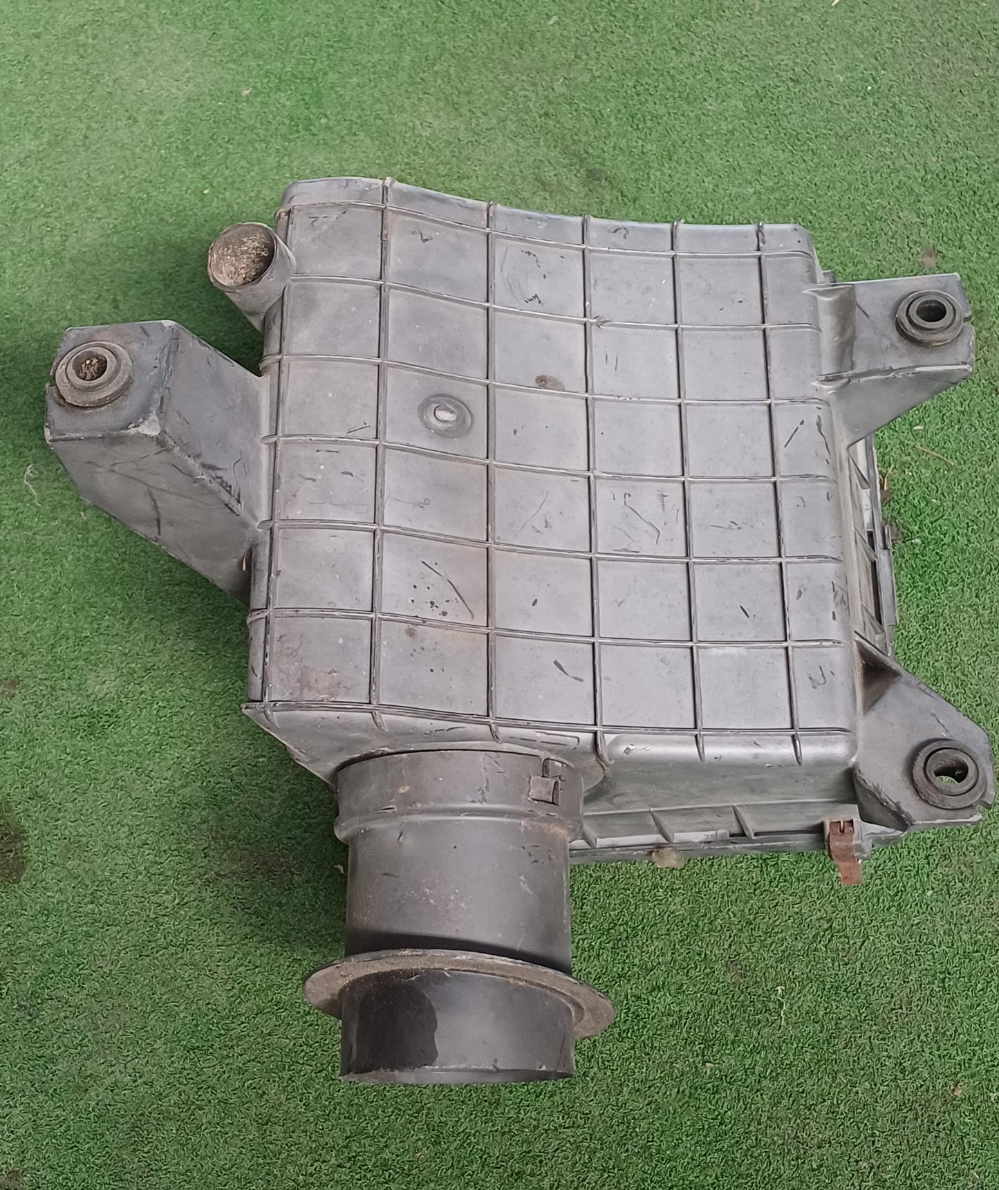 ISUZU DMAX VCROSS AIRBOX (U) [898103916]