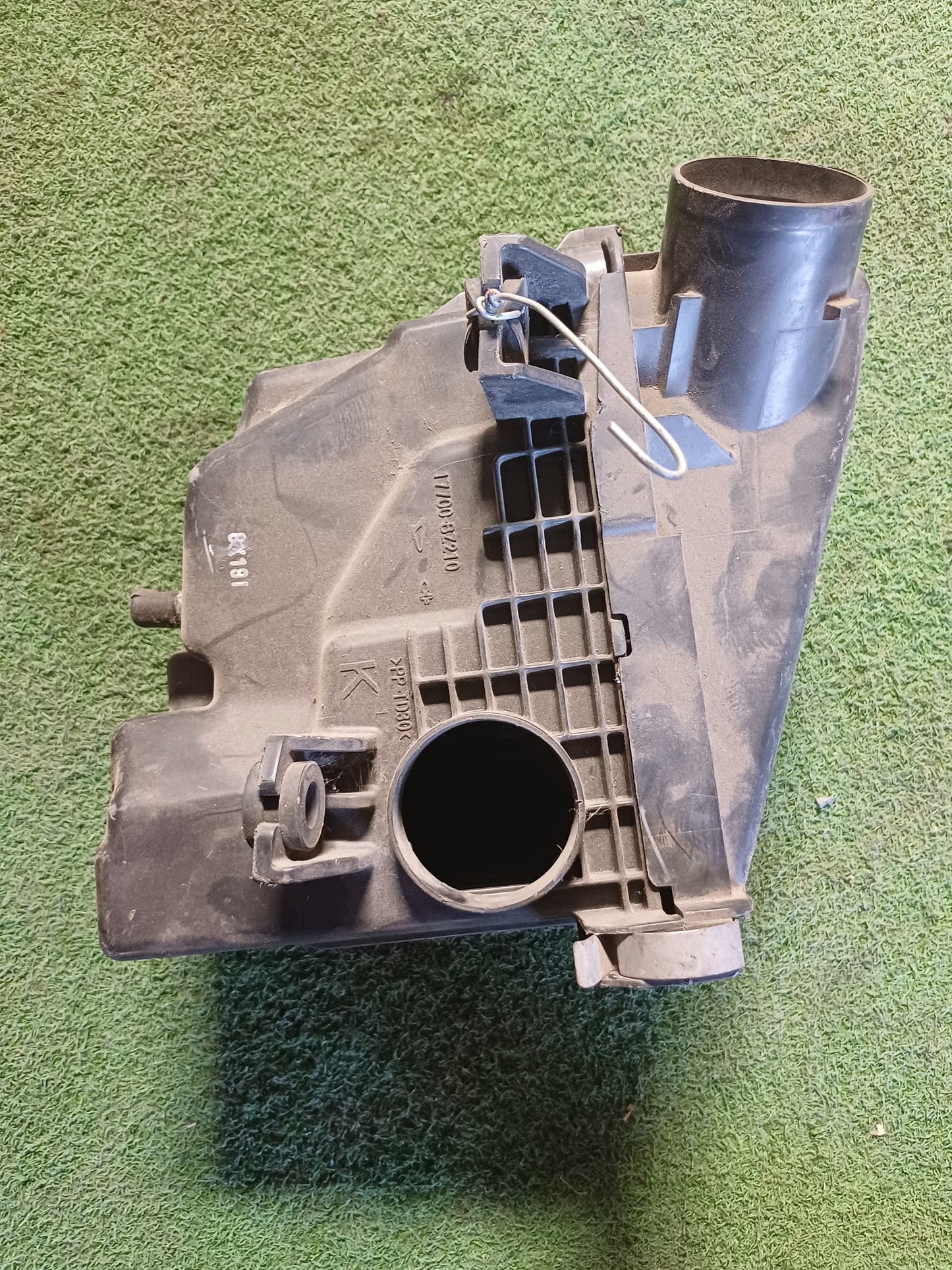 PERODUA AXIA/BEZZA 1.0 AIRBOX (U) [17700-BZ210]