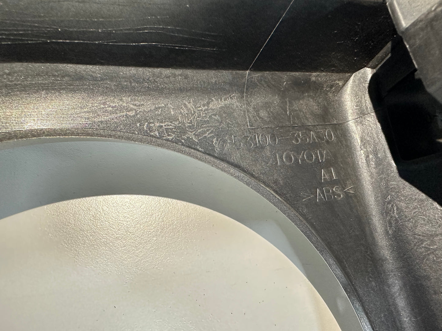 FJ GRILLE (53100-35A30)