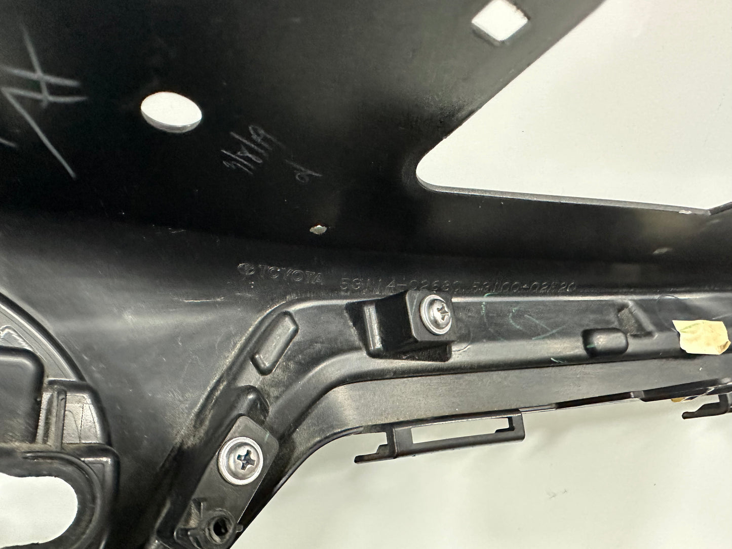 NCP151 FRONT UPPER MOLDING (53114-02680)