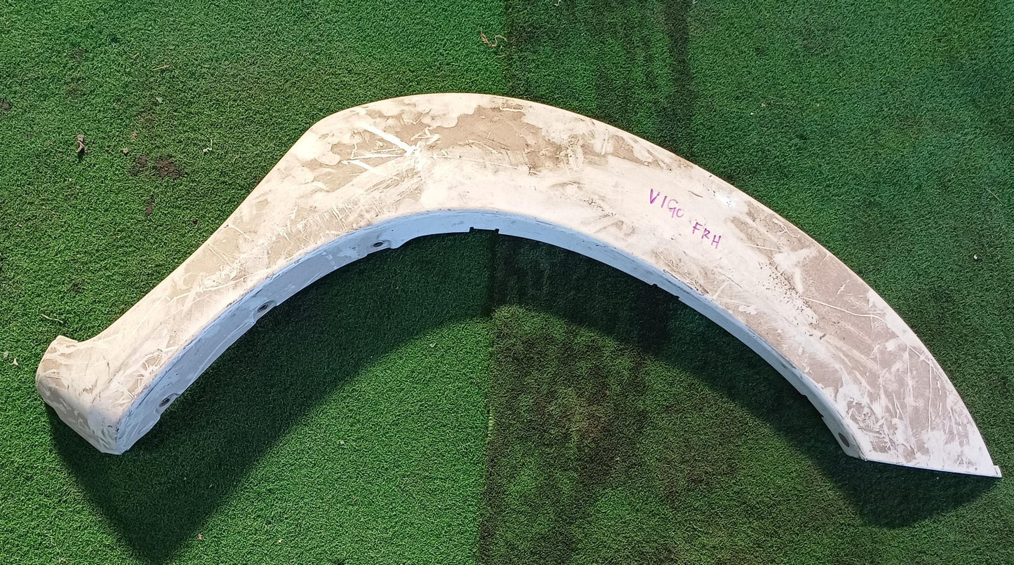 TOYOTA HILUX VIGO KUN25 FENDER FLARE FRH (U) [53847-0K010]