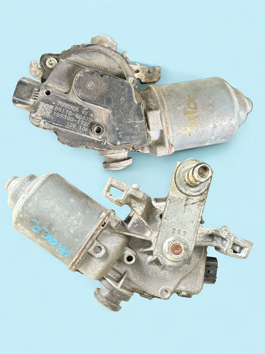 TOYOTA HIACE KDH200 WIPER MOTOR FRONT (85110-60370)