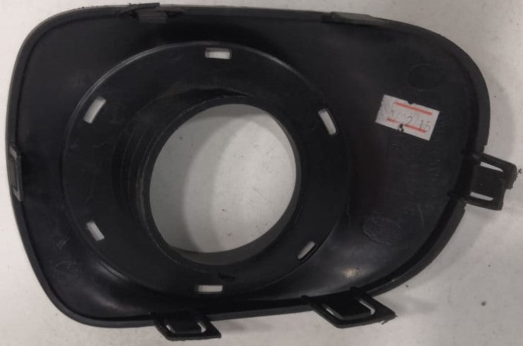 MITSUBISH TRITON L200 FOG LAMP COVER GOT HOLE RH (6400B642)