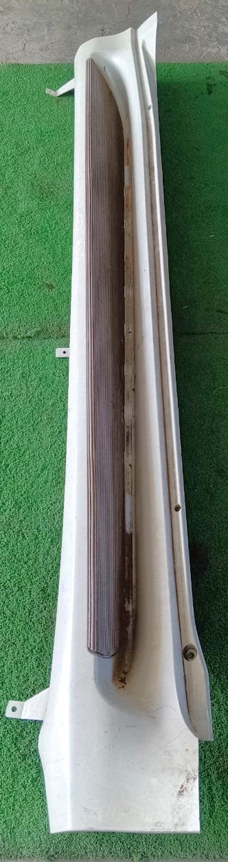 TOYOTA PRADO 150 SIDE SKIRT WHITE RH TAIWAN (753-FJ150)