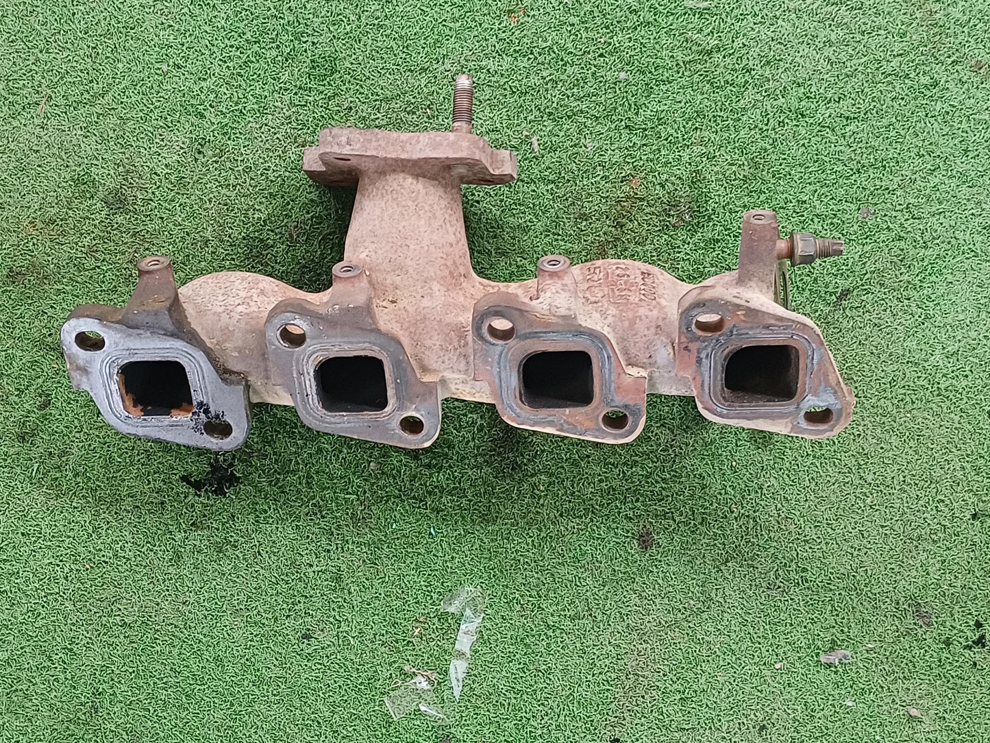 NISSAN NAVARA D40 EXHAUST MANIFOLD (U) [EM001]
