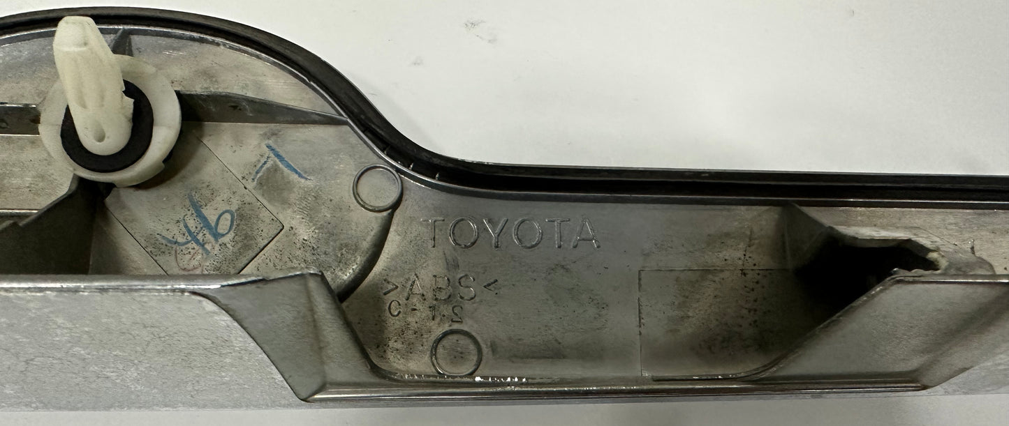 TOYOTA COROLLA ALTIS E120 TAIL GATE MOLDING (76801-12701)