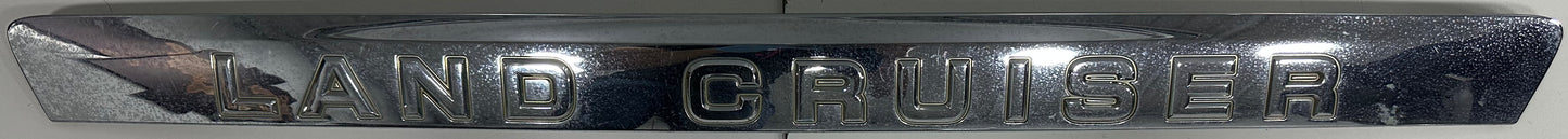 LAND CRUISER L200 TAIL GATE UPPER CHROME MOLDING (76801-60121)