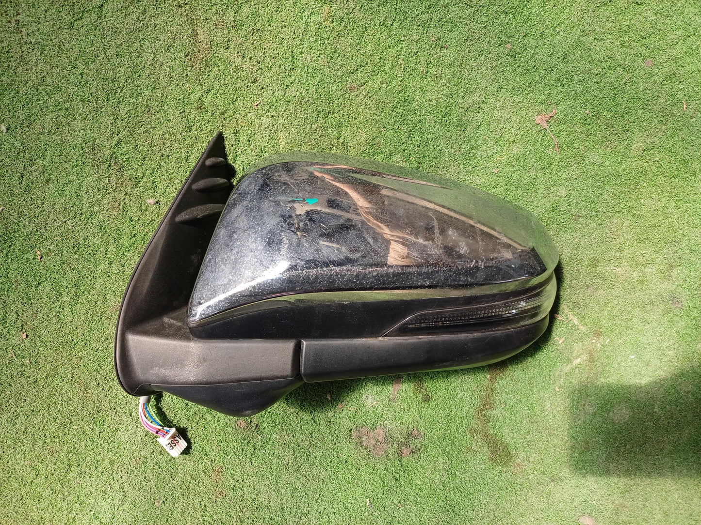 TOYOTA ROGUE SIDE MIRROR LH (U) [SM00104]